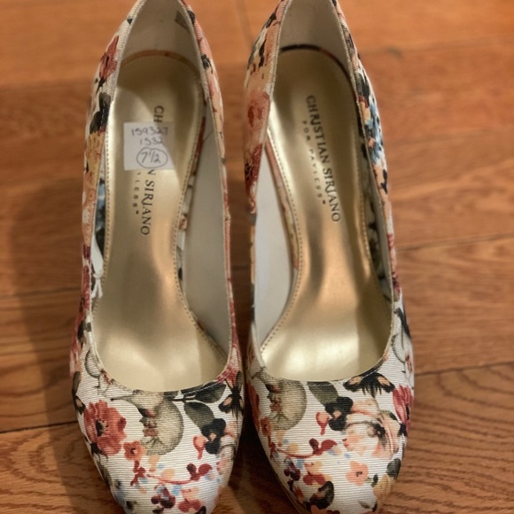 White and pink floral heels - Picture 2 of 2
